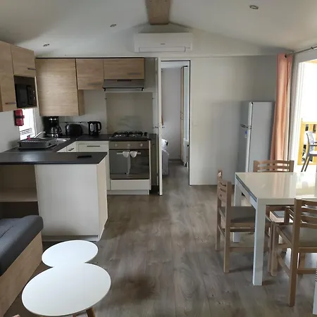 Mobil-home Contis 6/8pers Lv Ll サン・ジュリアン・アン・ボルヌ